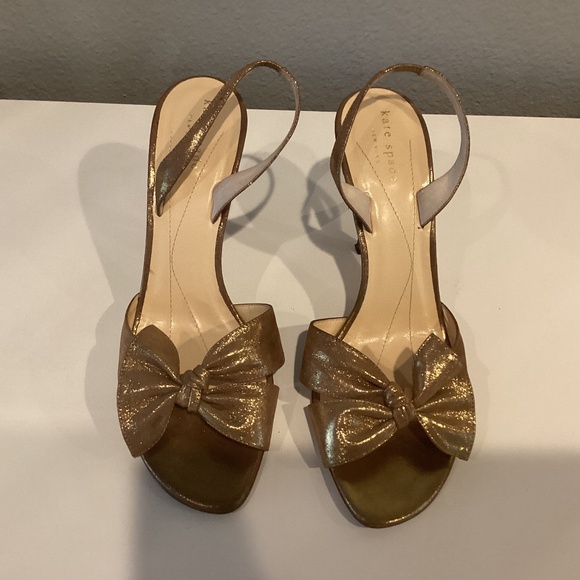 KATE SPADE GOLD 4INCH SLING BACK SANDAL - Picture 1 of 15